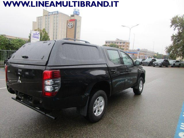 MITSUBISHI L200 usata, con Autoradio digitale