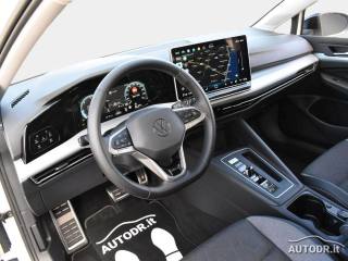 VOLKSWAGEN Golf usata, con Autoradio