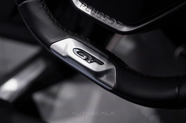 PEUGEOT 5008 usata, con Vetri oscurati