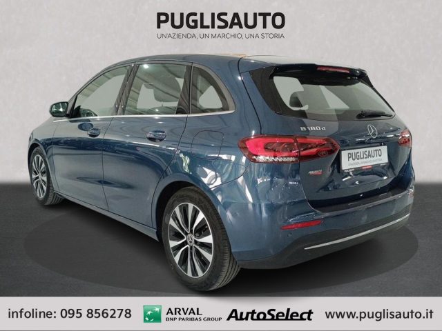 MERCEDES-BENZ B 180 usata, con Cerchi in lega