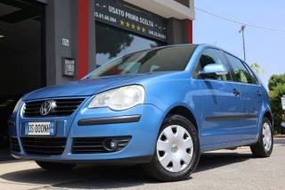 VOLKSWAGEN Polo usata, con Sedile posteriore sdoppiato