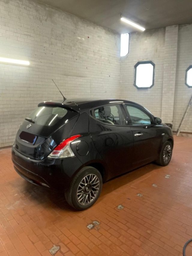LANCIA Ypsilon usata, con Touch screen