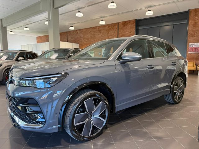 VOLKSWAGEN Tiguan usata, con Airbag laterali