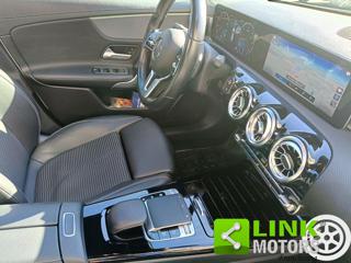 MERCEDES-BENZ CLA 200 usata, con Frenata d