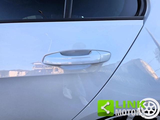 VOLKSWAGEN Golf GTI usata, con MP3