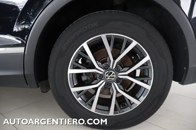 VOLKSWAGEN Tiguan usata, con Bracciolo