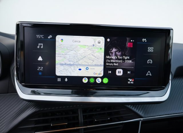 PEUGEOT 2008 usata, con Climatizzatore