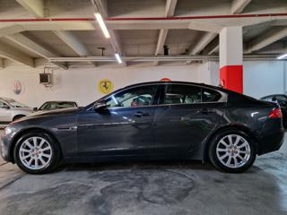JAGUAR XE usata, con Autoradio