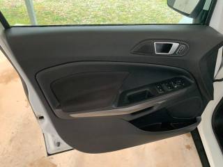 FORD EcoSport usata, con Autoradio digitale