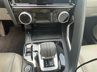 JAGUAR E-Pace usata, con Bluetooth