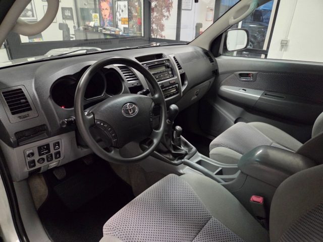 TOYOTA Hilux usata, con Chiusura centralizzata