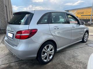 MERCEDES-BENZ B 180 usata, con Cerchi in lega