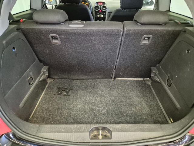OPEL Corsa usata, con Servosterzo