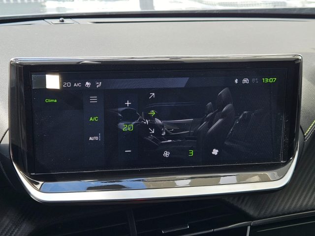 PEUGEOT 2008 usata, con Fari LED