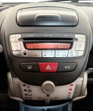 TOYOTA Aygo usata 15