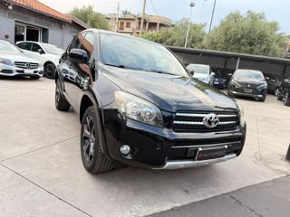 TOYOTA RAV 4 usata, con Alzacristalli elettrici