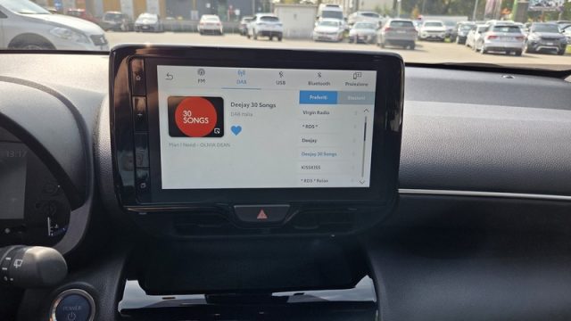 TOYOTA Yaris Cross usata, con Specchietti laterali elettrici