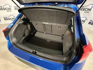 VOLKSWAGEN T-Roc usata, con USB