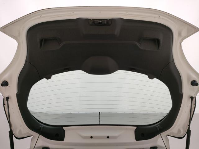 PEUGEOT 208 usata, con MP3