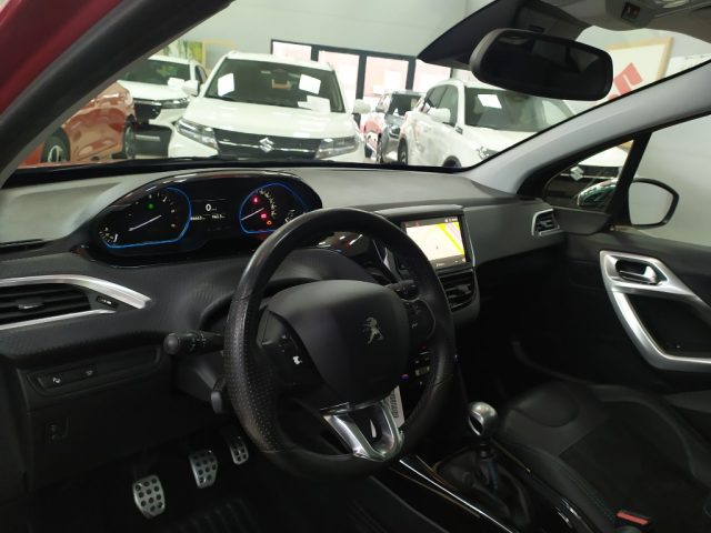 PEUGEOT 2008 usata, con Autoradio