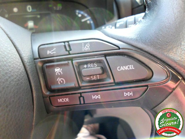 TOYOTA Yaris Cross usata, con Luci diurne LED