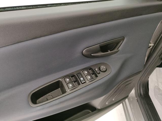 LANCIA Ypsilon usata, con USB