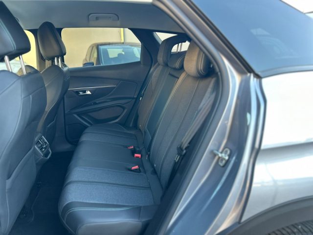 PEUGEOT 3008 usata, con Vetri oscurati