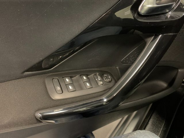 PEUGEOT 208 usata, con Bracciolo