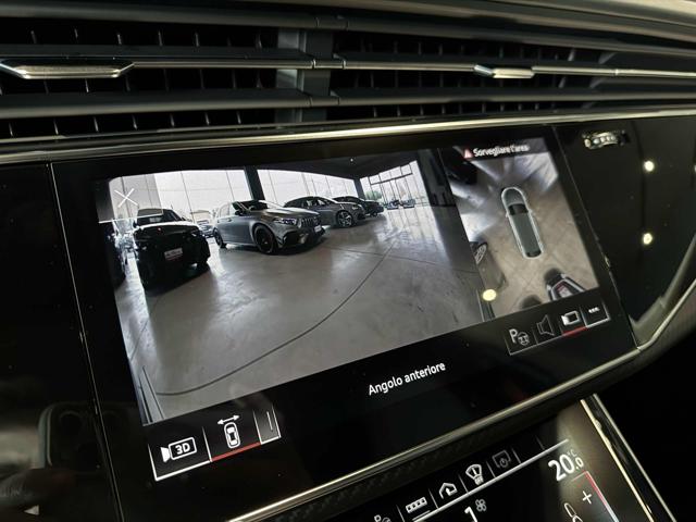 AUDI Q8 usata, con Volante in pelle