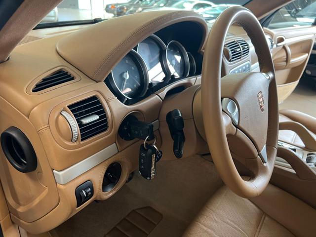 PORSCHE Cayenne usata, con Cerchi in lega