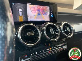 MERCEDES-BENZ GLB 200 usata, con Park Distance Control