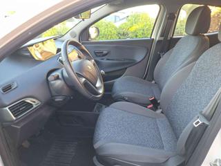 LANCIA Ypsilon usata, con Airbag