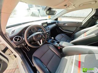 MERCEDES-BENZ A 180 usata, con Controllo automatico clima