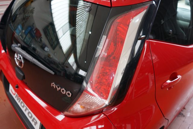 TOYOTA Aygo usata, con Vivavoce