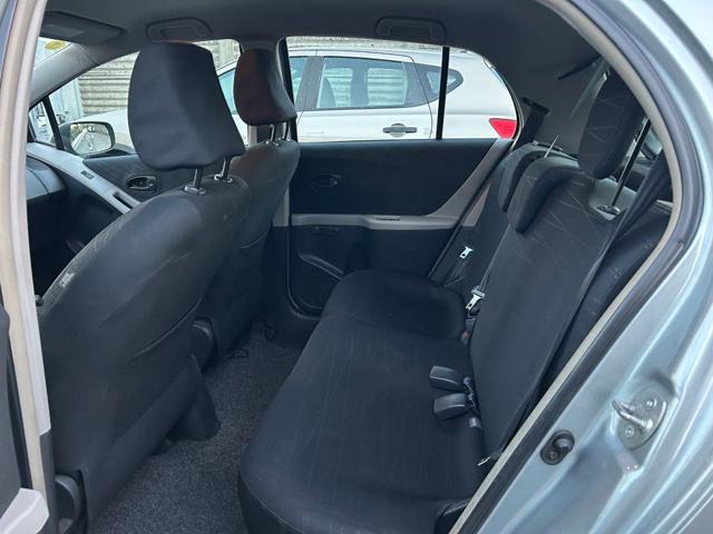 TOYOTA Yaris usata, con Autoradio