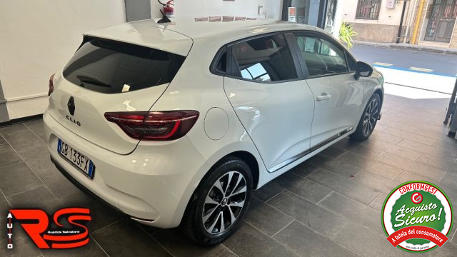 RENAULT Clio usata, con Autoradio