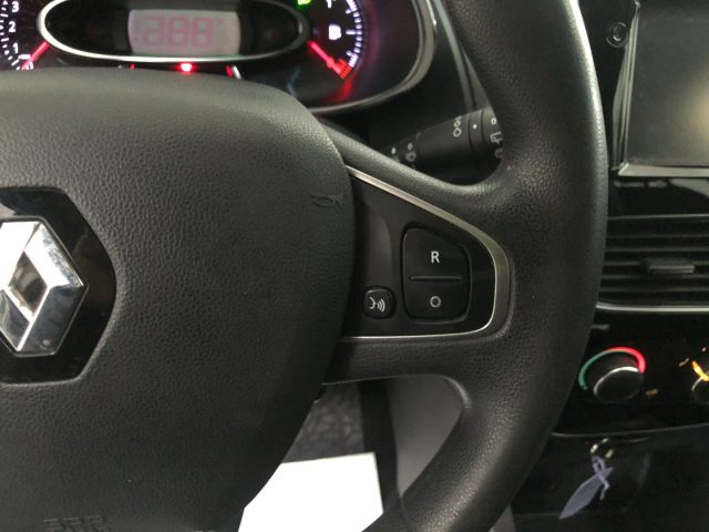 RENAULT Clio usata, con Volante multifunzione