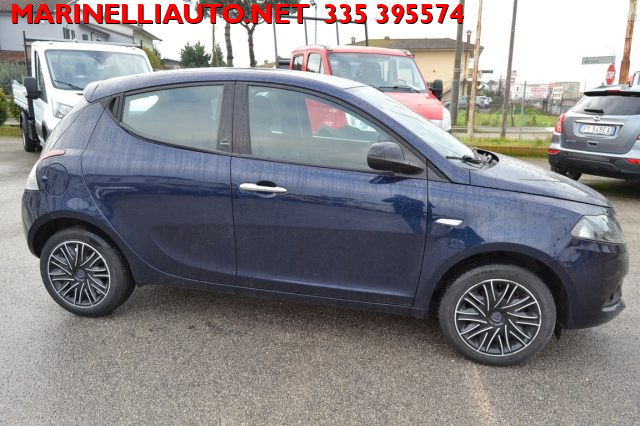LANCIA Ypsilon usata, con Autoradio