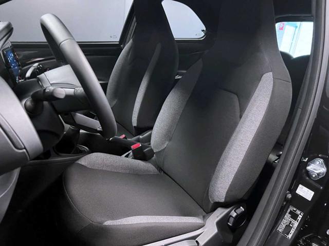 TOYOTA Aygo X usata 6