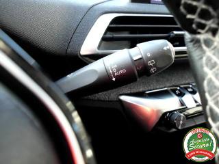 PEUGEOT 3008 usata, con Volante multifunzione