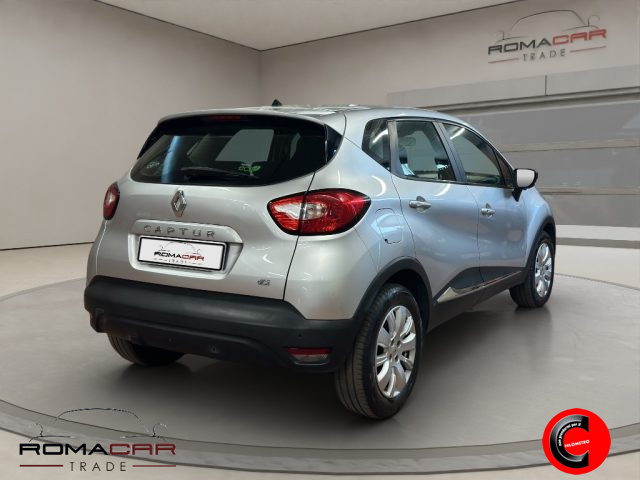 RENAULT Captur usata, con Autoradio