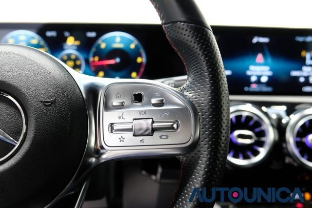 MERCEDES-BENZ A 200 usata, con Leve al volante