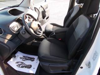RENAULT Kangoo usata, con Chiusura centralizzata