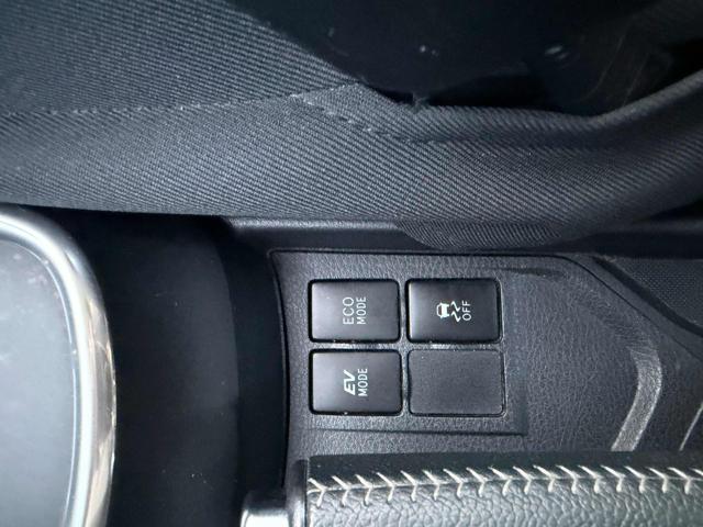 TOYOTA Yaris usata 19