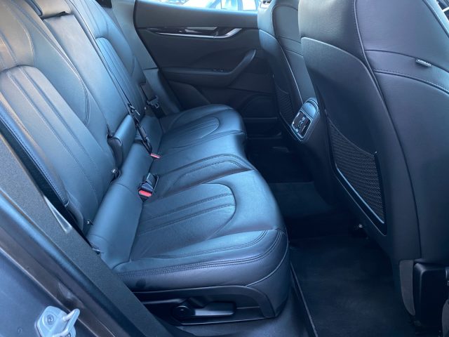 MASERATI Levante usata, con Park Distance Control