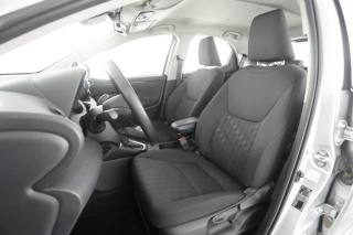 TOYOTA Yaris usata 9