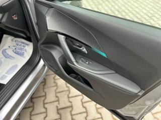 PEUGEOT 2008 usata, con USB