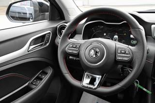 MG ZS usata, con Touch screen