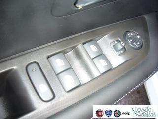 PEUGEOT 208 usata, con Sedile posteriore sdoppiato