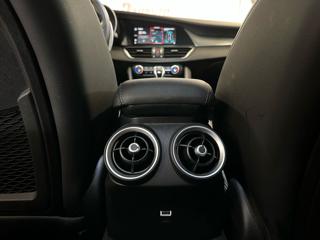 ALFA ROMEO Giulia usata, con USB